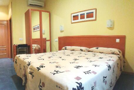 Hostal Los Claveles Torrejon de Ardoz Phòng bức ảnh